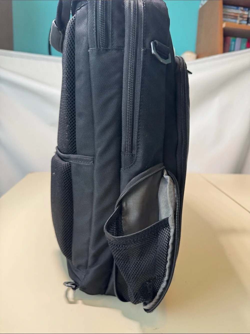 Briggs & Riley VB202-4 Convertible Brief Backpack USED